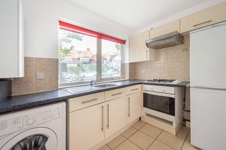 1 bedroom flat to rent - Photo 3