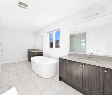 For Lease - 57 Bud Leggett Crescent, Georgina, Ontario - Photo 1