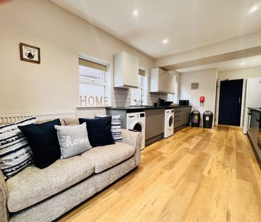 BEDROOM 3 – LARGE DOUBLE ENSUITE - Photo 5