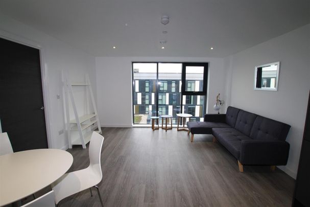 1 Bed Flat, Woden Street, M5 - Photo 1
