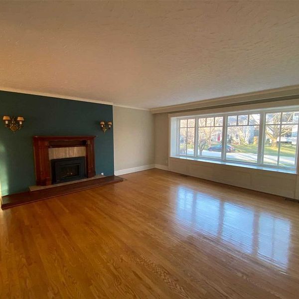 For Lease - 1306 Hixon Street, Oakville, Ontario - Photo 1