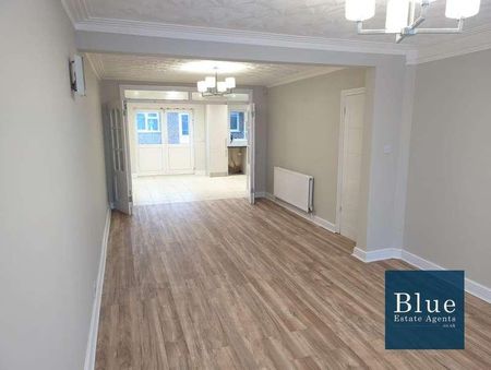 Avenue Crescent, Hounslow, TW5 - Photo 4