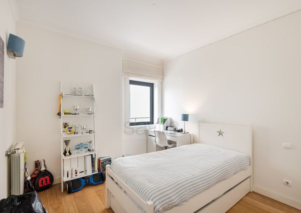 Apartamento T3 na Foz com varanda