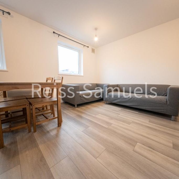 6 bedroom townhouse to rent - Photo 1