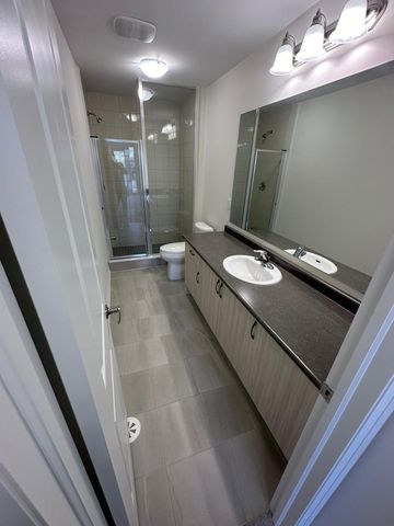 For Lease - 23 Bluebird Lane, Barrie, Ontario - Photo 3