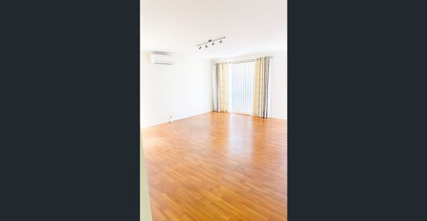 High-Efficiency Home with 8-Star Rating and 5000L Plumbed Water Tank - Photo 1