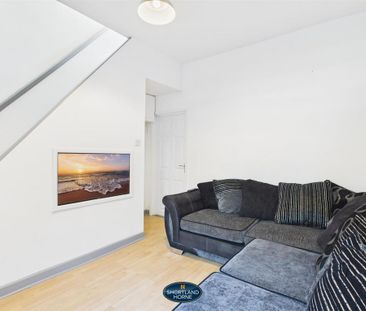 3 bedroom terraced house to rent - Photo 3