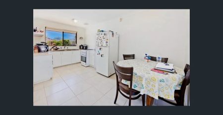 WHAT A LOCATION! - Photo 3