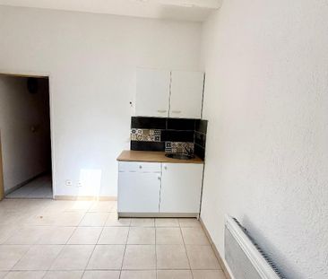 Location Appartement 1 pièce 17m² BEDARIEUX 34600 - Photo 2