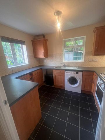 3 bedroom end of terrace house to rent - Photo 5