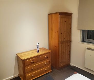 1 Bed Flat, Broughton House, S1 - Photo 3