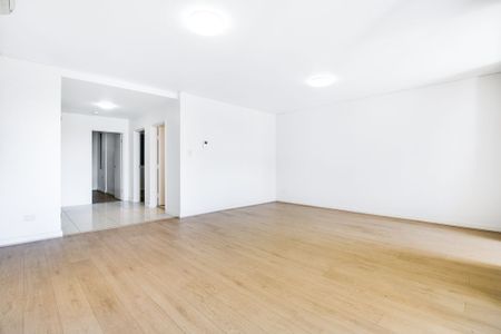 Modern Two Bedroom Apartment in Great Location - Photo 3