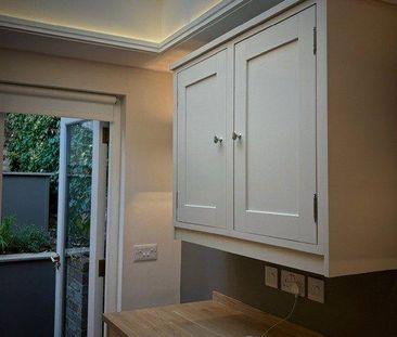 3 bedroom end of terrace house to rent - Photo 4