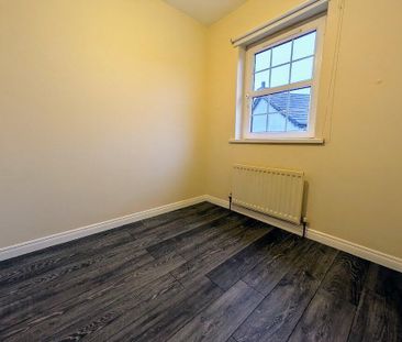 4 Strone Park, Dundonald, Belfast, BT16 1UW - Photo 4