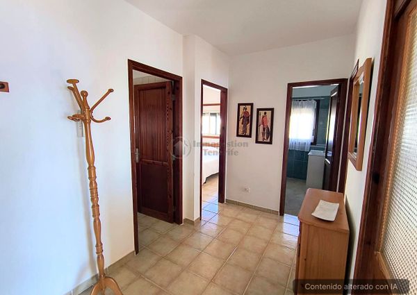 **To rent in Las Galletas, 2 bedroom apartment