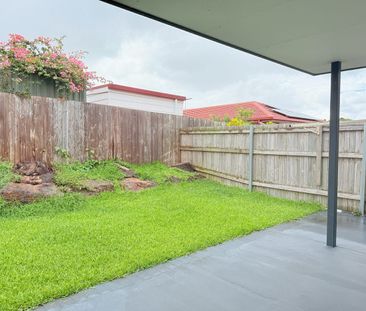 Spacious 3-Bedroom Townhouse with Long Driveway in Prime Wishart Lo... - Photo 4