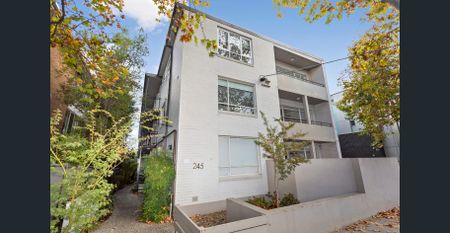 Stylish Apartment Close To Hawksburn And Toorak Villages - Photo 5