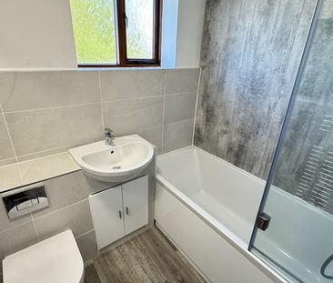 3 bedroom end of terrace house to rent - Photo 6