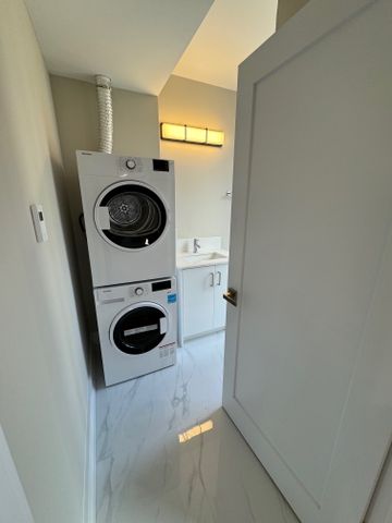 352 Lyon Street North - Photo 5