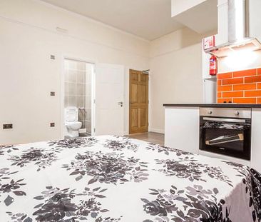 Studio to rent - Photo 5