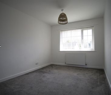 2 Bed Flat to Let on Spinney Brow,Preston - Photo 4