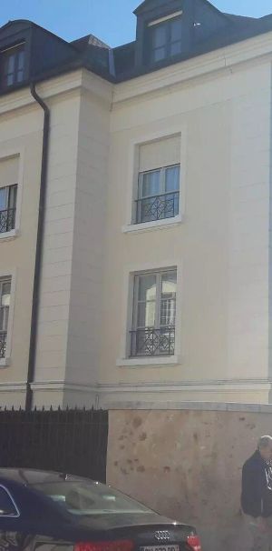 location Appartement T5 DE 105.6m² À VERSAILLES - Photo 2