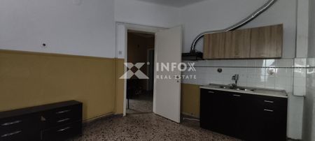 Προς Ενοικίαση: Κλασικό & Ευρύχωρο Διαμέρισμα στην Καρδιά του Ευόσμου - Φωτογραφία 2