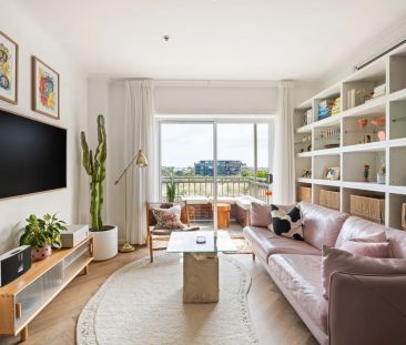 Beautifully Renovated Apartment in the Iconic Goldsbrough Building - Photo 5