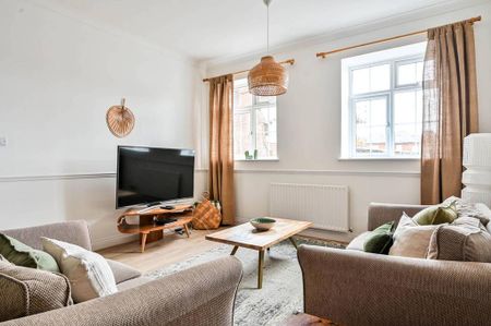 1 bedroom flat to rent - Photo 2