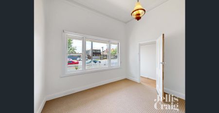 3 Bedrooms House in a Prized Location - Photo 4