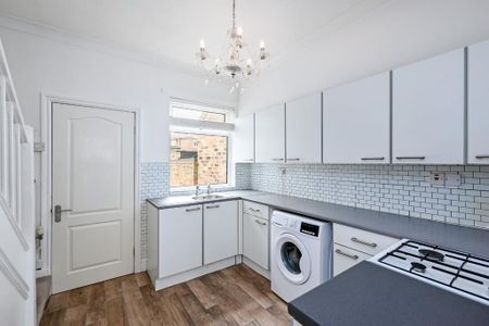 2 bedroom terraced house to rent - Photo 5