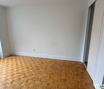 302-200, av. Kensington, Westmount à louer - Photo 2