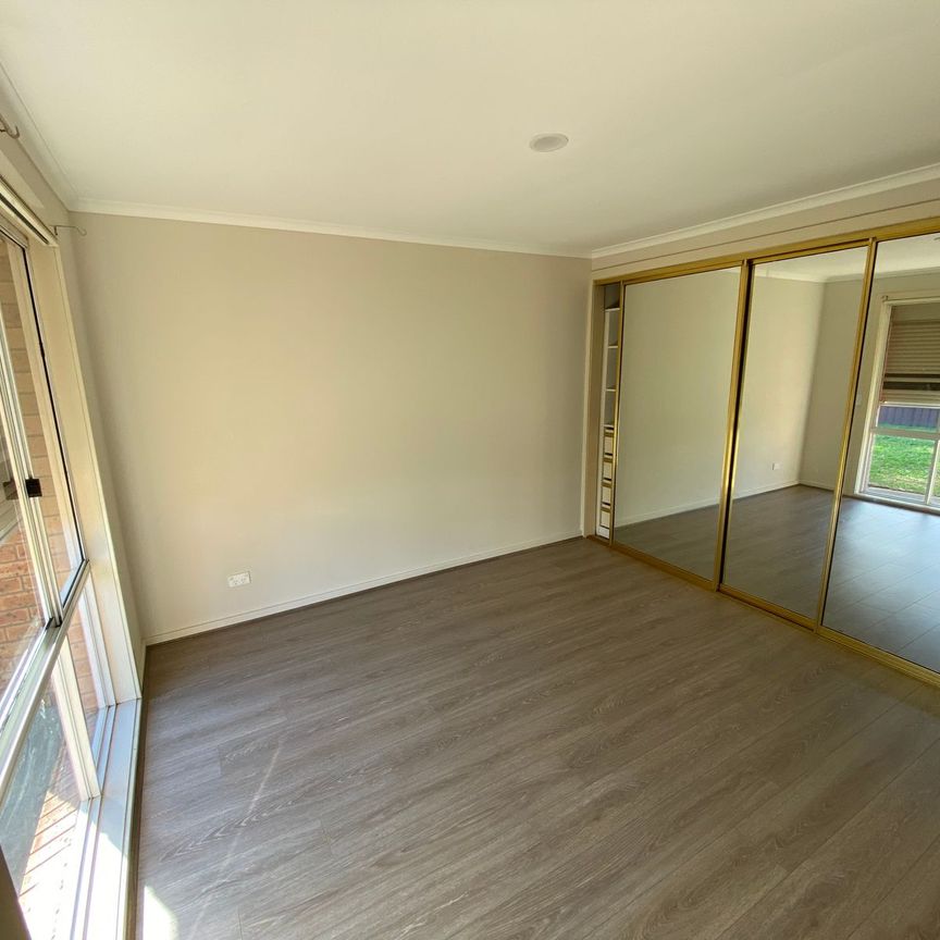 Just listed and ready for you to move in! - Photo 1