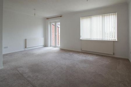 3 bedroom detached house to rent - Photo 2