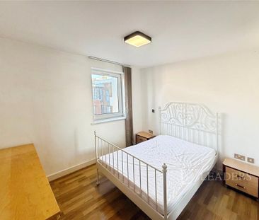 2 bedroom flat to rent - Photo 6