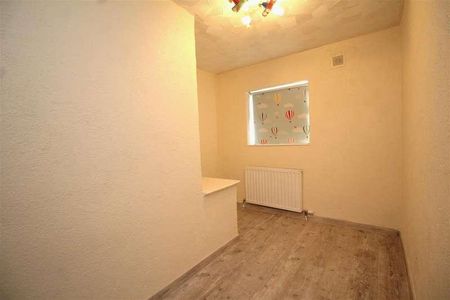 Almond Road, Peterborough, PE1 - Photo 2