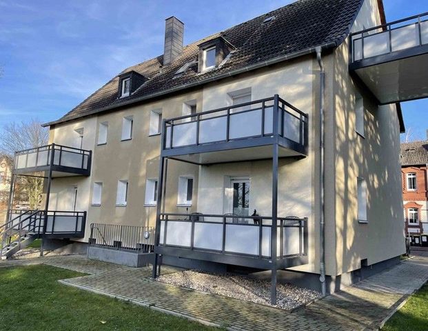 Stop! Individuelle 2,5-Zimmer-Wohnung mit Ausblick - Foto 1