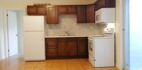 For Lease - 141 Garden Avenue Unit# Back, Richmond Hill, Ontario - Photo 2