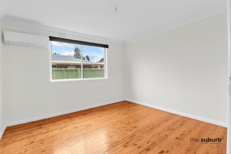 13 Oxford St, Cambridge Park NSW 2747 - House For Rent | Domain - Photo 2