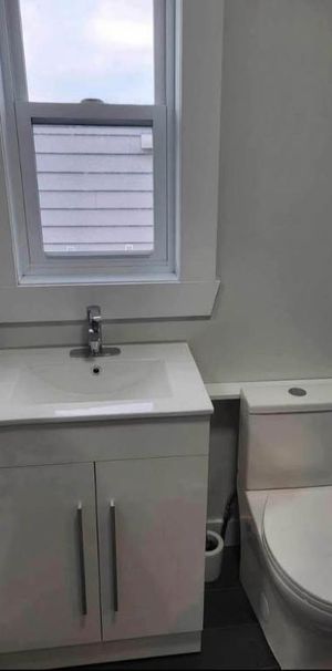 Beau 2 1/2, style Studio, plein centre de Valleyfield, à 2 pas du Cégep et Hôpital, libre maintenant ! - Photo 1