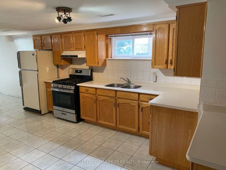 For Lease - 155 Rainbow Drive, Vaughan, Ontario - Photo 3