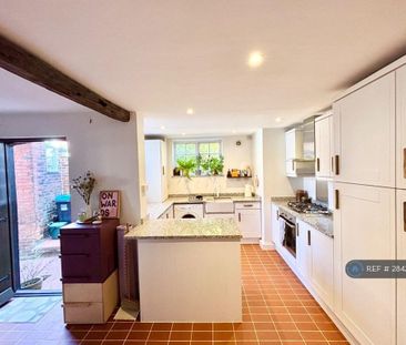 2 bedroom semi-detached house to rent - Photo 1