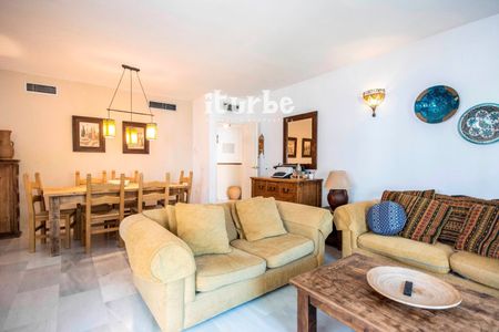 Piso de alquiler en Almogia-naranjos Marbella, 3, La Dama de Noche - La Alzambra - Photo 2