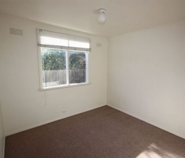 Neat & Tidy - Photo 5