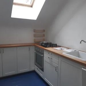 Tolle DG - Wohnung mit Balkon (18. Bezirk) - Photo 2