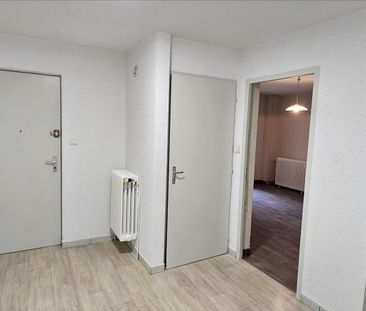 Location Appartement 3 pièces 83m² - Photo 2