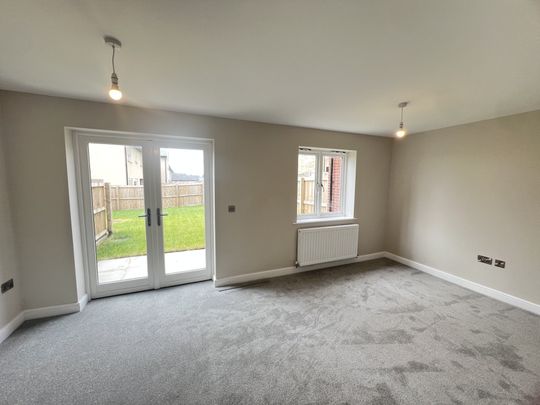 Meadowhead, Longridge - Photo 1