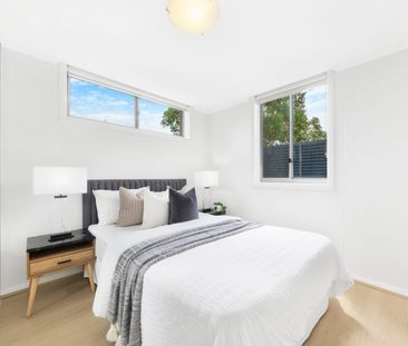 A Super Quiet, Peaceful One Bedroom Plus Large home office with a H... - Photo 4