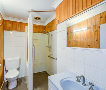 Large & Spacious 5-Bedroom Family Home – Prime Eight Mile Plains Lo... - Photo 6