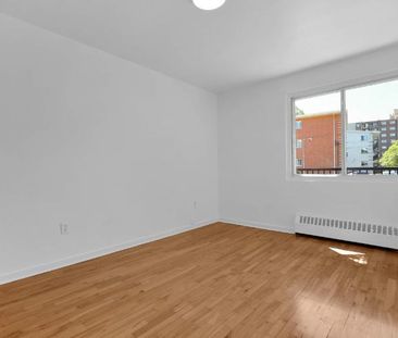 1 CH - 1 SDB - Montréal - $1,050 /mo - Photo 3